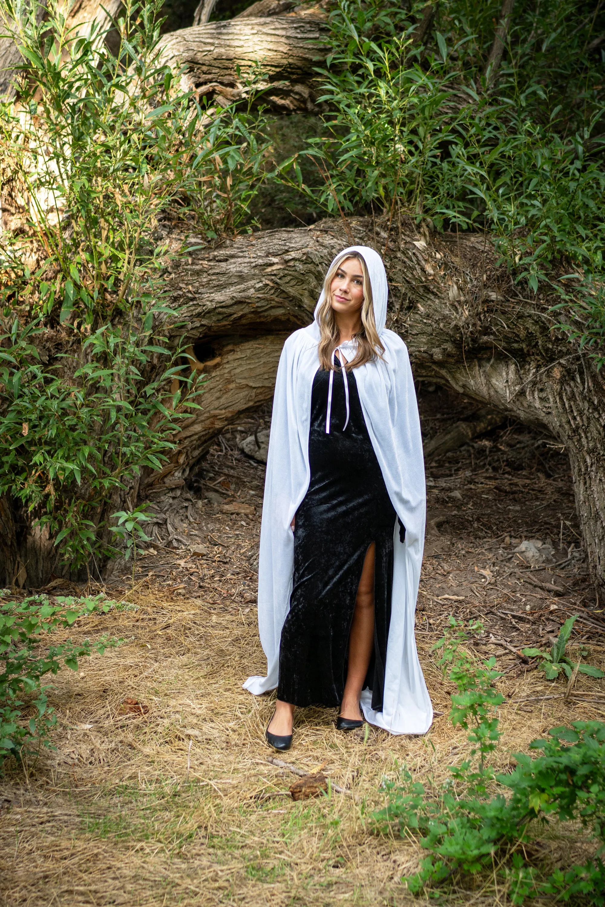 Adult White Velvet Cloak