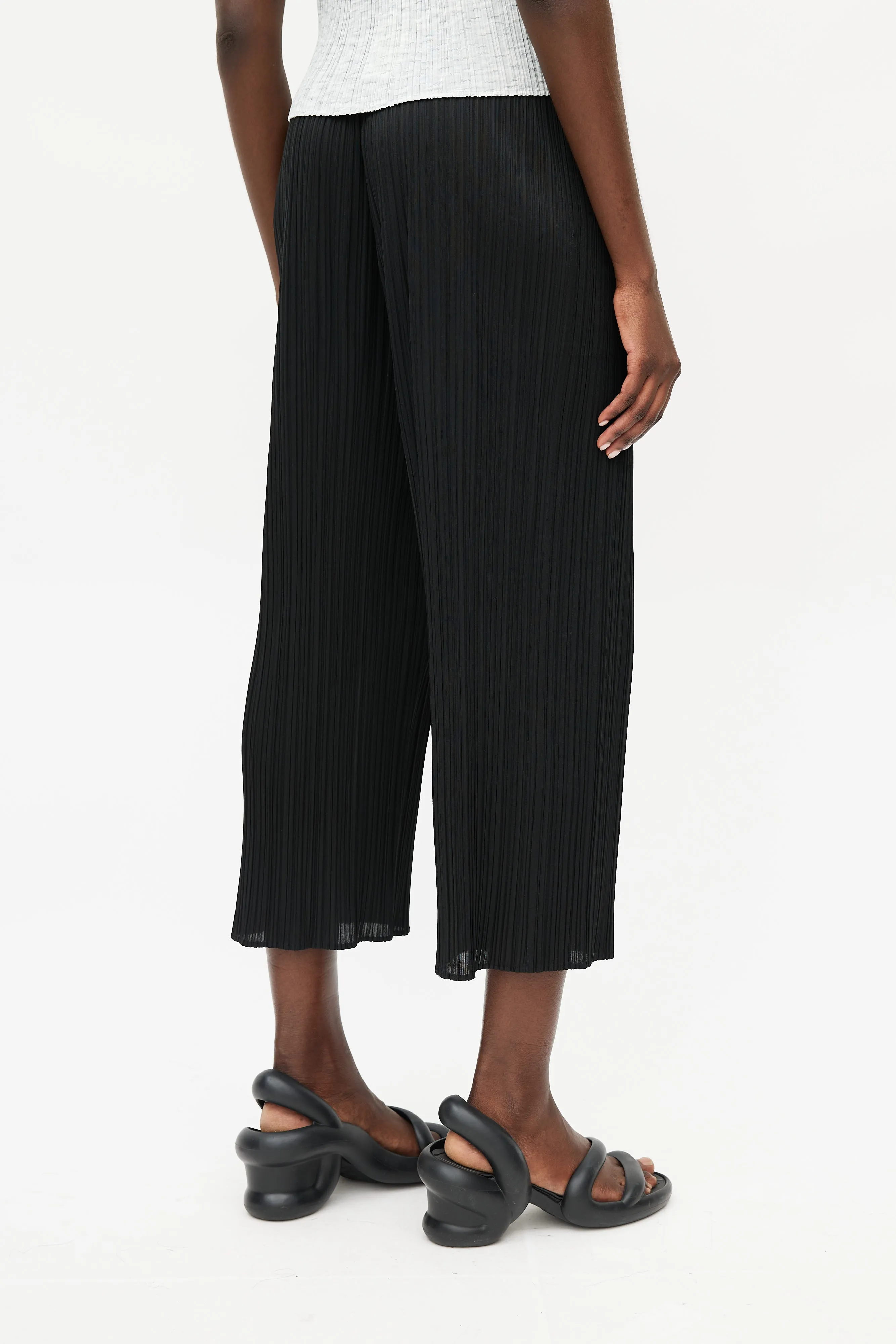 Black Pleated Wide Leg Pant