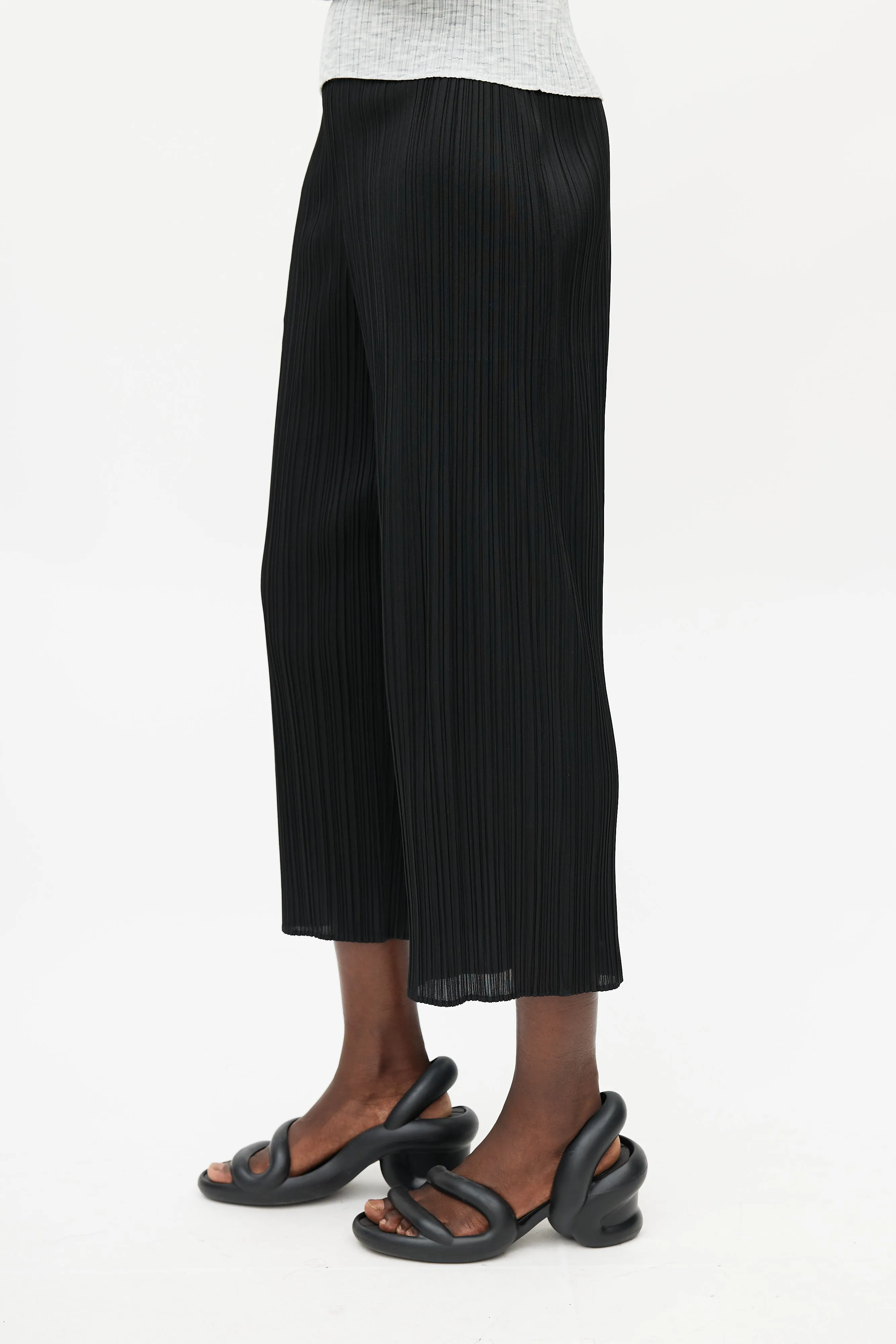 Black Pleated Wide Leg Pant