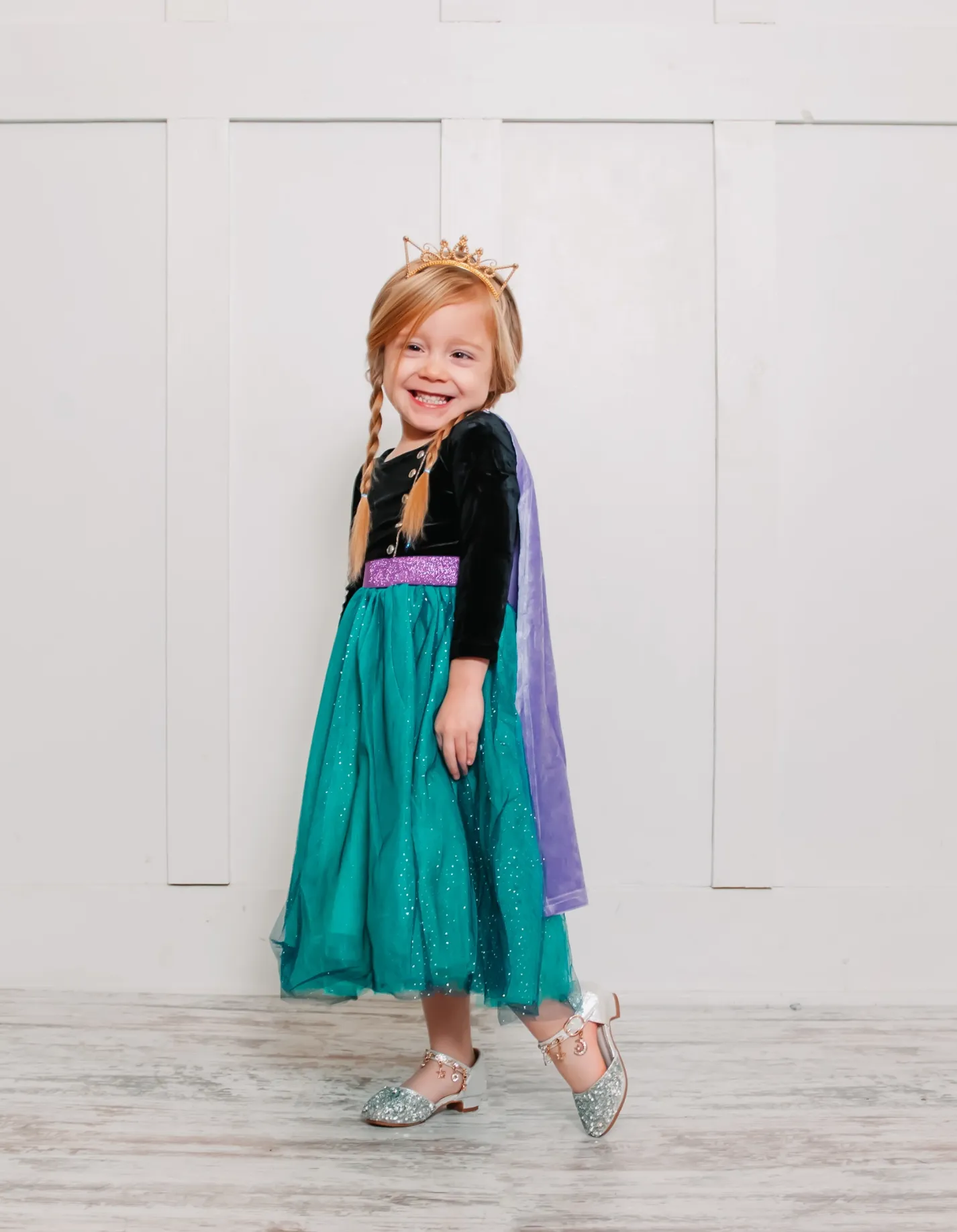 the Winter Princess-To-Queen Costume Dress